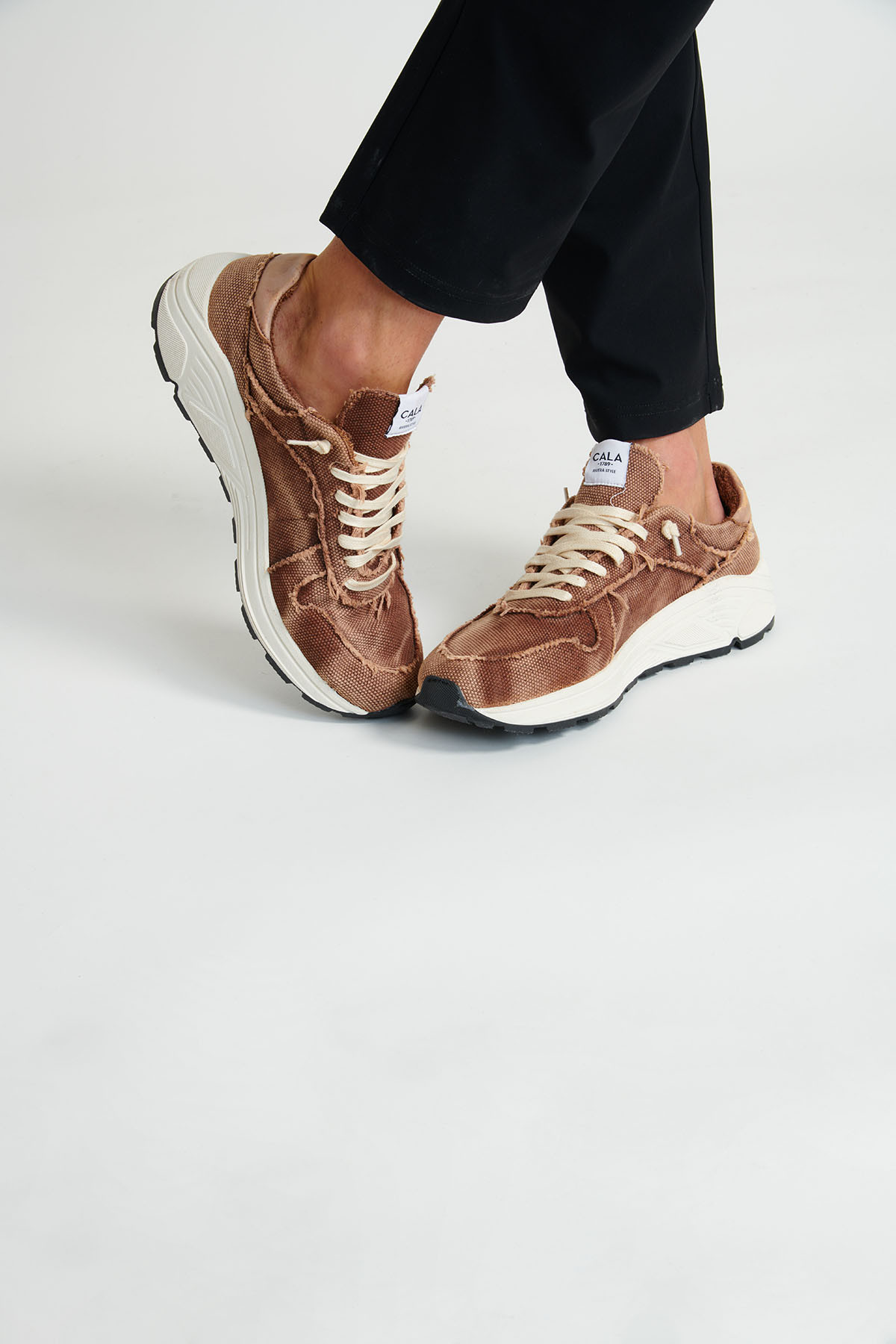 Baskets homme marron NINO AVELLINO - 8