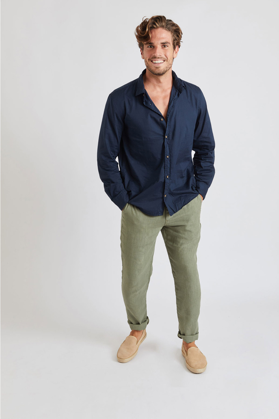 Pantalon Kaki en lin Chino Lindye