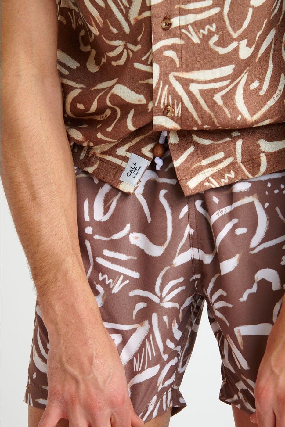 Short de bain marron à motifs MANU VENETO. - 2