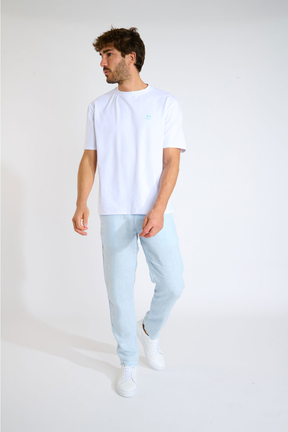 Pantalon chino bleu ciel AURELIO LINDYE